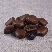 Финики в тёмной шоколадной глазури
